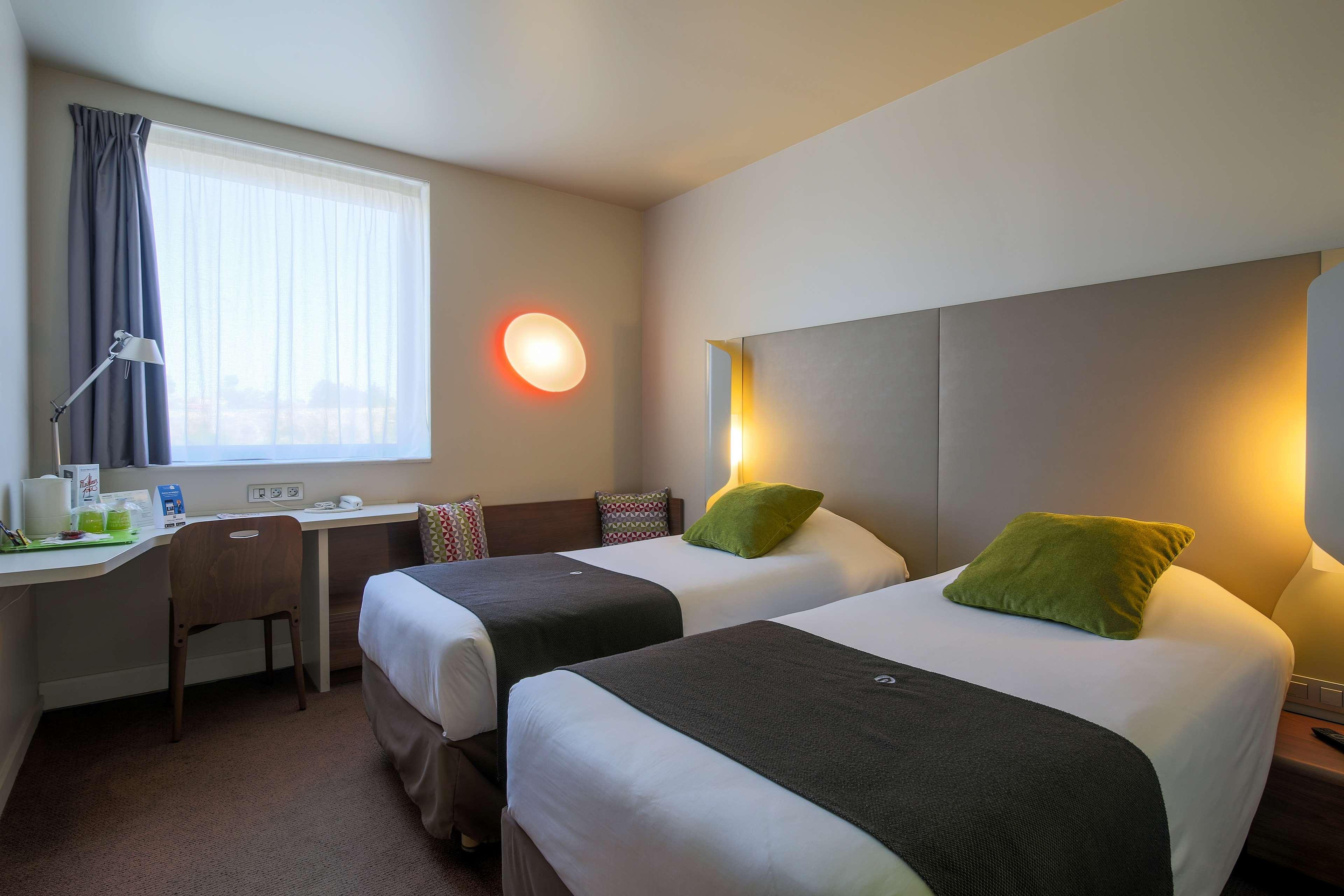 Campanile Carcassonne Est - La Cite Otel Dış mekan fotoğraf