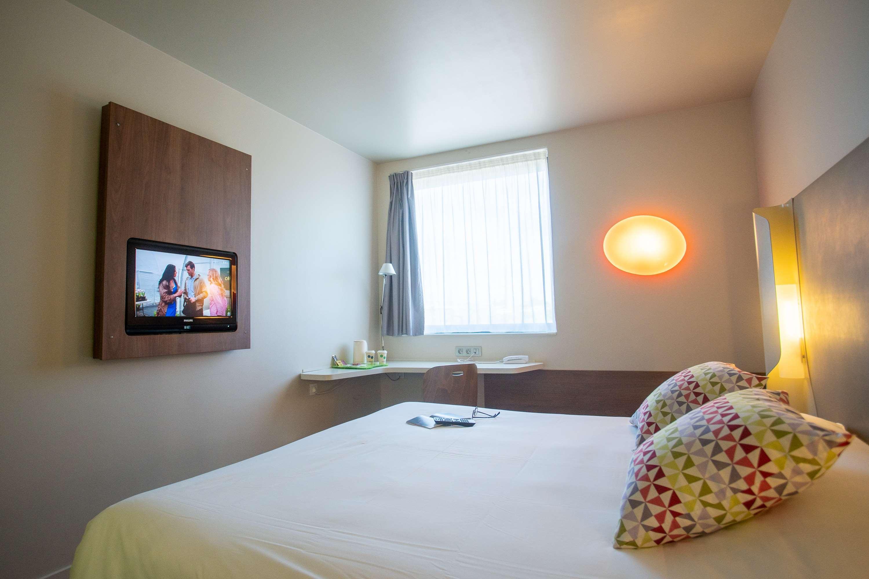 Campanile Carcassonne Est - La Cite Otel Dış mekan fotoğraf