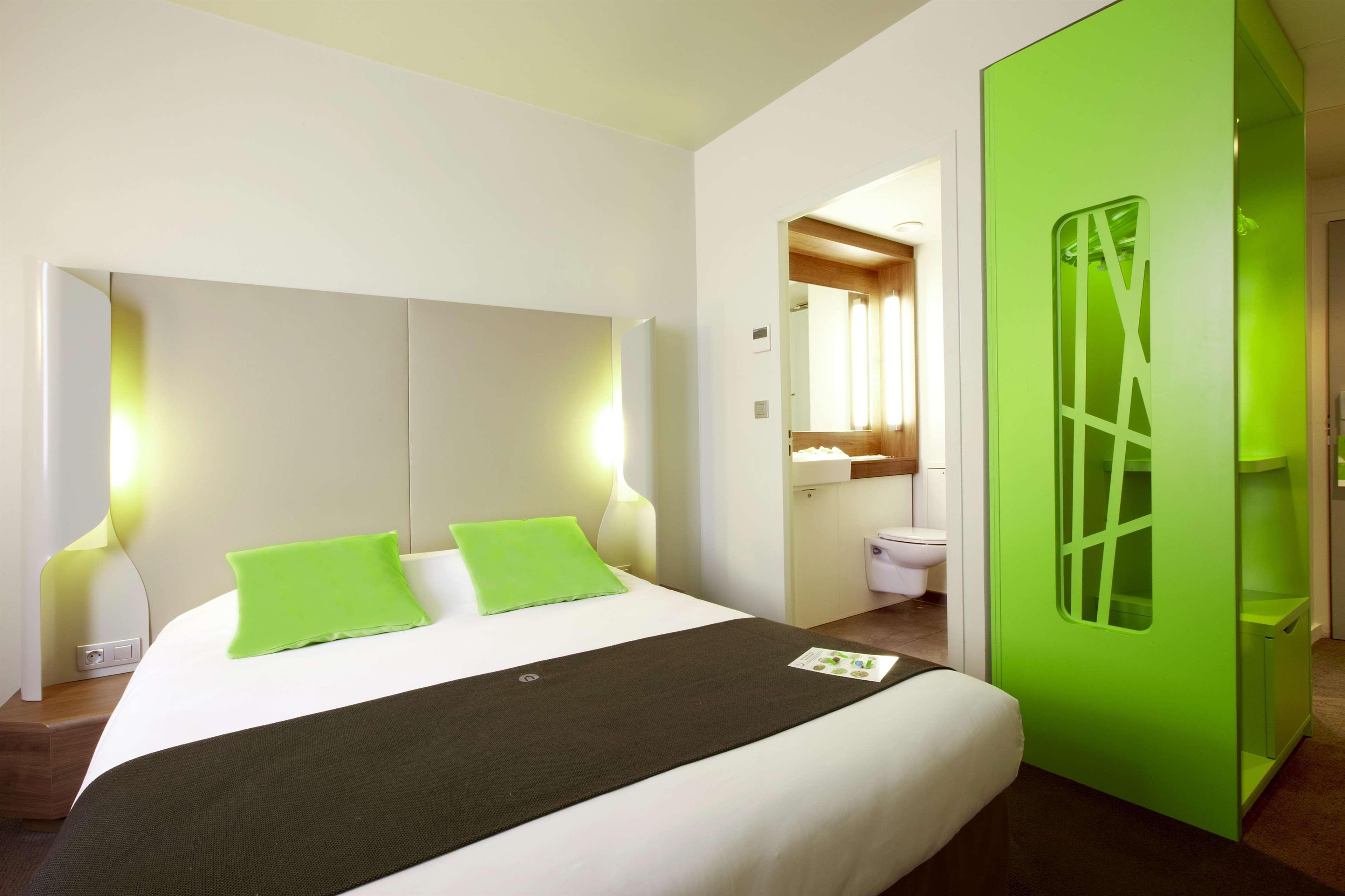 Campanile Carcassonne Est - La Cite Otel Oda fotoğraf
